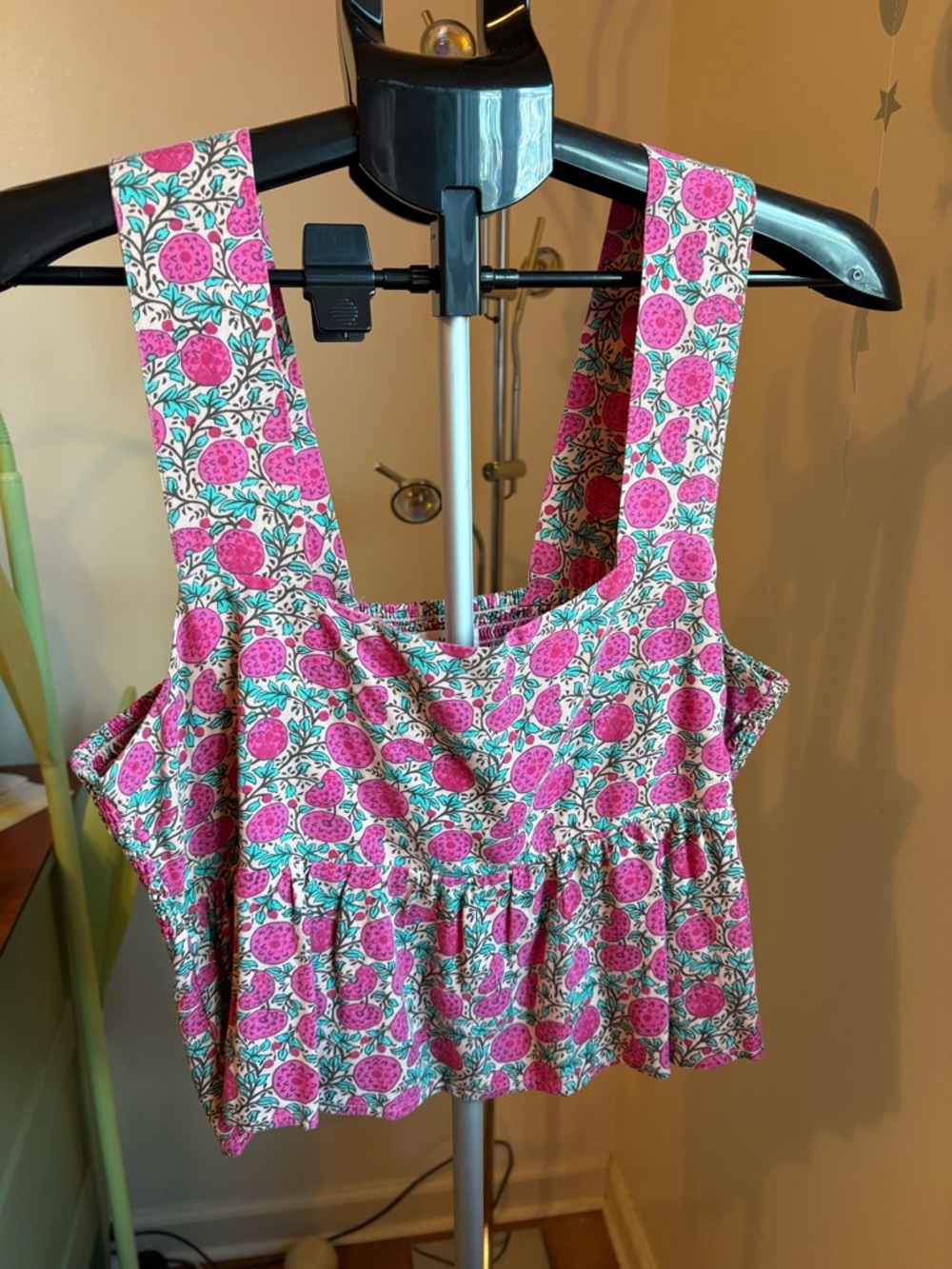 NATURAL LIFE Tricia Pink Puff Floral Square Neck Crop Top M